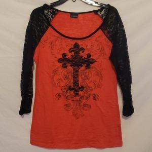 Daytrip by Buckle Scoop Neck with 3/4 Lace Sleeve